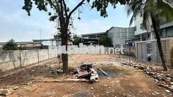 Nhà hẻm xe tải 834 m2, 2 phòng ngủ, quốc lộ 13, HIệp Bình Phước