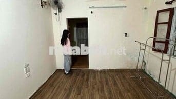 Cho thuê nhà khu tập thể phố tạ quang bửu