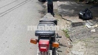 cub70 đèn vuông, máy nổ êm, còn cà vẹt gốc, gt roi