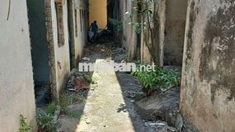 BÁN ĐẤT 2 MẶT TIỀN 650 M2 ĐƯỜNG BÌNH LONG VÀ ĐƯỜNG HẺM SỐ 4