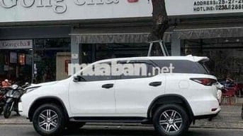 Toyota Fortuner 2021 2.4G 4x2 MT - 200000 km