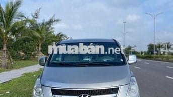 Hyundai Starex 2014 9 chỗ Bạc