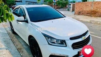 Chính chủ bán Chevrolet Cruze LTZ 2017 màu trắng