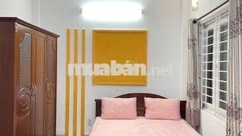 Phòng trọ 18m2 đường Nguyễn Thị Minh Khai, Quận 1