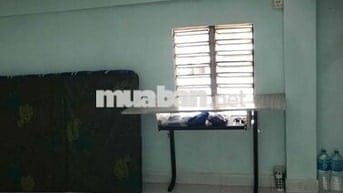 nhà tập thể diện tích ngang 4m dài 22m 3 phòng ngủ 1 nhà vệ sinh 1 bêp