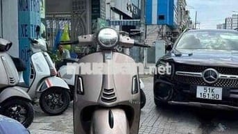 Vespa GTS 150 nâu đồng đèn Led chính chủ