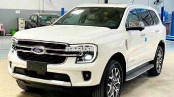 Ford Everest siêu ưu đãi giảm giá lớn