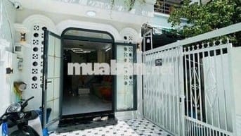 BÁN NHÀ MỚI XÂY HUỲNH TẤN PHÁT QUẬN 7