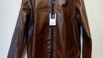Bán áo da nam , màu nâu, còn khá mới