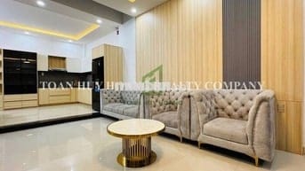 Nhà đẹp 3PN gần biển Mỹ Khê nội thất mới, hiện đại