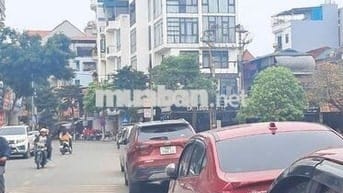 NHÀ ĐẸP MẶT PHỐ – LÔ GÓC HIẾM – GIÁ: 26 TỶ. DÒNG TIỀN KHỦNG ~50TR/TH