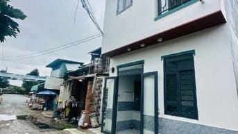 CĂN NHÀ MẶT TIỀN ĐƯỜNG CHỦ CẦN BÁN GẤP GIÁ CÒN THƯƠNG LƯỢNG