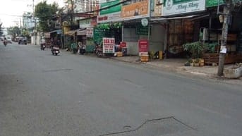 Cần bán nhà MT 31 Nguyễn Phúc Chu. DT250m². Giá 32,5 tỷ 