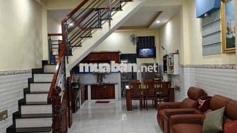 Nhà 1 trệt 2 lầu đẹp 4x16m Shr 1/20m đg lớn ngay trường Nguyễn Hữu Câu