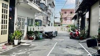 Cho Thuê Nhà  DT 120m2 1Trệt 1Lầu 2Pn 3Wc Hẻm Ôtô Gàn Chợ Vườn Lài