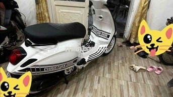 cần bán vespa như hình giá còn thương lượng