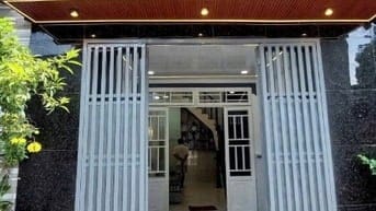 Bán nhà quận 10 chỉ3tỷ hơn,hẻm oto6m, có shr ,54m2, Lh ngay