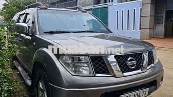 Nissan Navara 2013 2 cầu