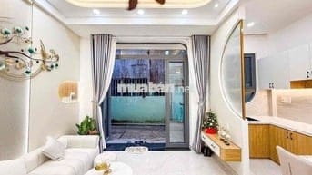 Bán Nhà Cách Mạng Tháng Tám Q3, 40m2(5x8) 5 Tầng 4PN 5WC, HXH, Giá Mềm