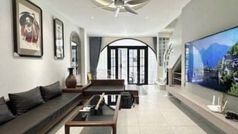 KẸT TIỀN!! Bán nhà Lý Tự Trọng, phường Bến Thành, Quận 1, Giá 6,29 tỷ