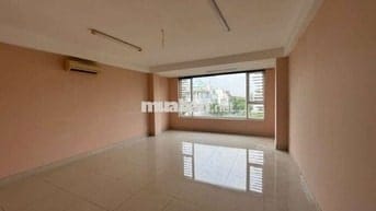 Nhà cho thuê rộng rãi thoát mát