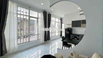 🏠 Ngay mặt tiền CMT8 - Studio view kính Full NT - Trống sẵn