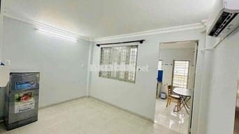 Phòng 1 Phòng Ngủ Ban Công Tách Bếp Full Nội Thất Ngay Lâm Văn Bền