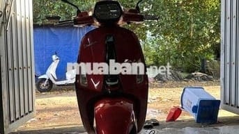 Bán Vespa Sprint đỏ Cherry chính chủ biển TPHCM