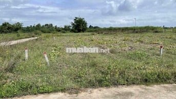 Chính chủ cần bán gấp lô góc 2 mặt tiền gần đường 33