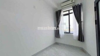 Studio Cửa sổ Ngay Nguyễn Thái Sơn