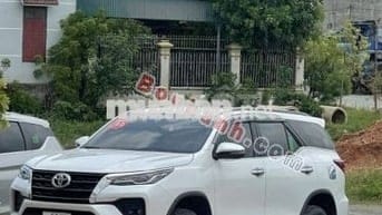 Toyota Fortuner 2.4G 4x2 AT 2021
