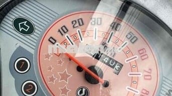 xe mới trúng thưởng 100% mới đi 1 trăm 40 cây số