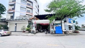 BÁN NHÀ GÓC 2MT Quán Cafe. Và Toà Nhà Dịch Vụ