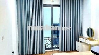 Bán Nhà Tây Mỗ - 40m sổ đỏ- ô tô đỗ cổng - sân chơi rộng