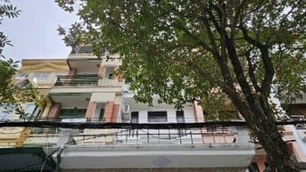 Cho thuê nhà ngõ 110 Trung Kính, DT 92m2 x 5 Tầng, Mặt tiền 4.5m, 9P