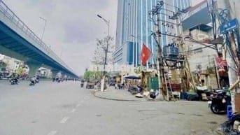 Cho thuê mặt bằng làm kho 30m² mặt ngõ rộng phố Minh Khai ô tô ra vào