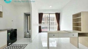 Căn Hộ Ban Công Gần Hàng Xanh Tiện Qua Q1, Gần ĐH Hutech, GTVT