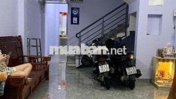 Nhà Bán . Cách bến xe Q8 .2 cây số .DT 4x16 .1 lầu sân thượng