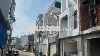 nhà 2lầu 1trệt sổ riêng hoàn công giá rẻ gần chợ hoá an.