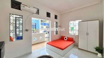 CĂN HỘ BAN CÔNG FULL NỘI THẤT NGAY TOÀ NHÀ VIETTEL