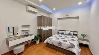 CHO THUÊ NHÀ CHDV MỚI TINH NGAY QUẬN 4