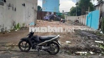 Ðất 7,36 x 21,27 (150,9m2) đường thông 6m gần chợ Xuân Thới Thượng