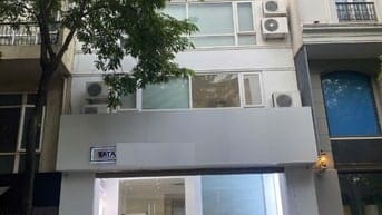 Cho thuê nhà mới mặt phố Hai Bà Trưng 80m² x 4T, Mặt tiền 6m, có hầm