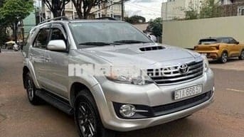 Toyota Fortuner 2016 2.5G - 100000 km
