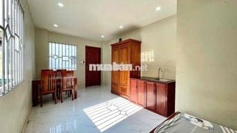 🏡CHO THUÊ CĂN HỘ DỊCH VỤ BANCOL LỚN, VIEW ĐẸP, THOÁNG NGAY VLU CS3