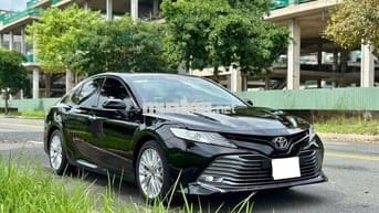 Toyota Camry 2020 2.5Q - 25.000km 1 chủ từ đầu