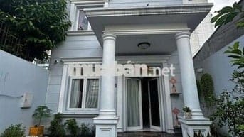 8 X 25M BIỆT THỰ 8 PHÒNG NGAY ĐẦM SEN