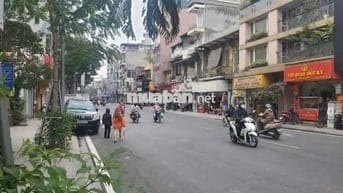 Bán nhà Trương Định 50m2,Mặt tiền 4.34m,dòng tiền 24 triệu/tháng,12 tỷ