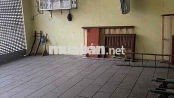 Cho thuê nhà nguyên căn hẻm xe tải