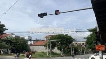 Bán lô đất đẹp mặt tiền đường Hồ Hán Thuong đường lớn khu vực sầm uất